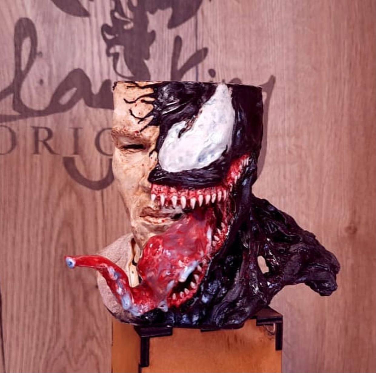Venom 2 от Clay King